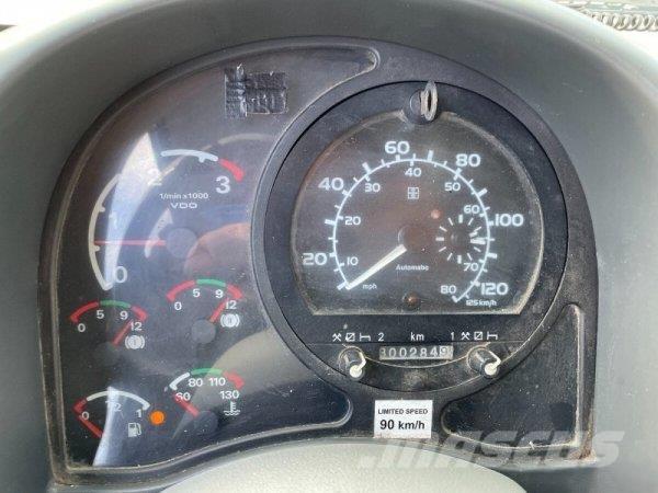 Avia D90 (4x2, Cummins) Treileri ar āķi