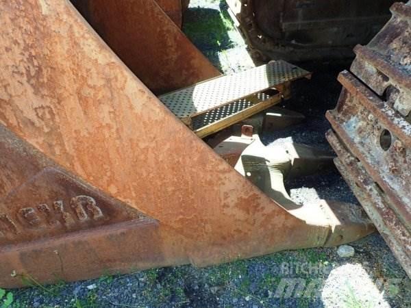 CASE CX 800 Kāpurķēžu ekskavatori