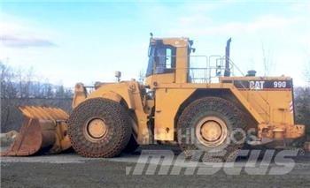 CAT 990 Iekrāvēji uz riteņiem