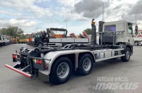 DAF FAT CF 85 Treileri ar āķi
