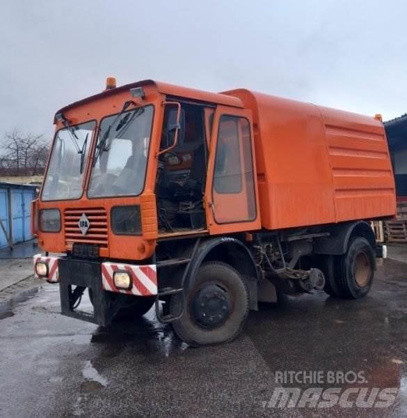 IFA W50 +KM 2301 Ielu tīrīšanas mašīnas