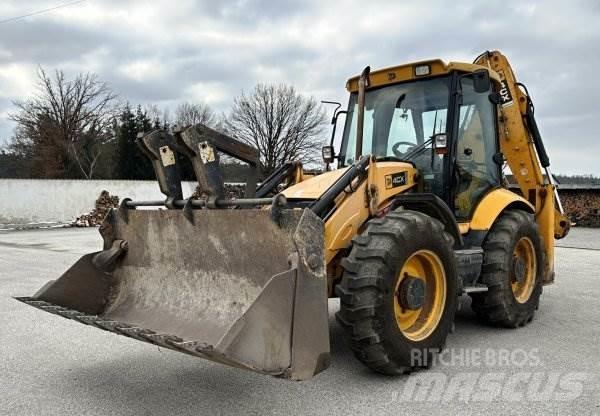 JCB 4 CX Ekskavatori-iekrāvēji
