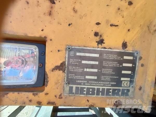 Liebherr A310 B Ekskavatori uz riteņiem