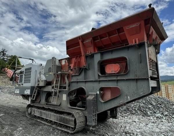 Sandvik QJ 340 Drupinātāji