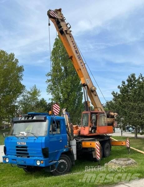 Tatra T815 +(ČKD) AD 20 Smagās mašīnas ar celtni