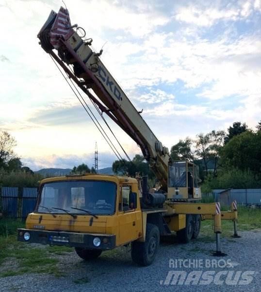Tatra T815 +ČKD AD 28 Smagās mašīnas ar celtni