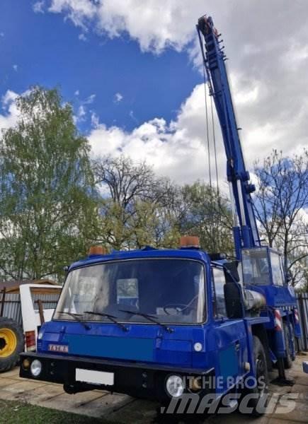 Tatra T815 +(ČKD) AD 28 Smagās mašīnas ar celtni