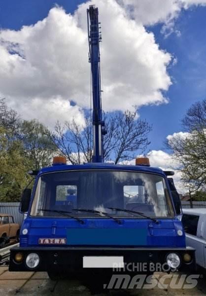 Tatra T815 +(ČKD) AD 28 Smagās mašīnas ar celtni