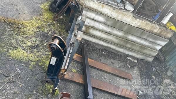 Terex TL 100 Iekrāvēji uz riteņiem