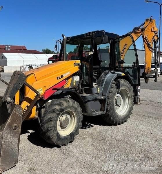 Terex TLB 890 Ekskavatori-iekrāvēji