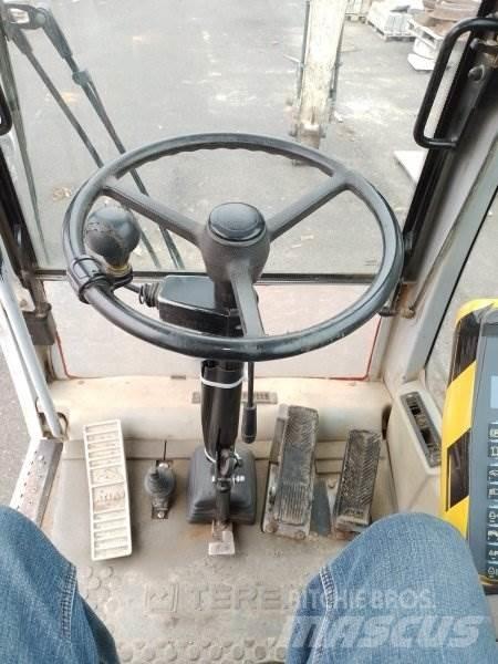 Terex TW 130 Ekskavatori uz riteņiem