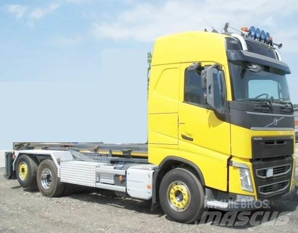 Volvo 500 +Combi-Lift Treileri ar āķi