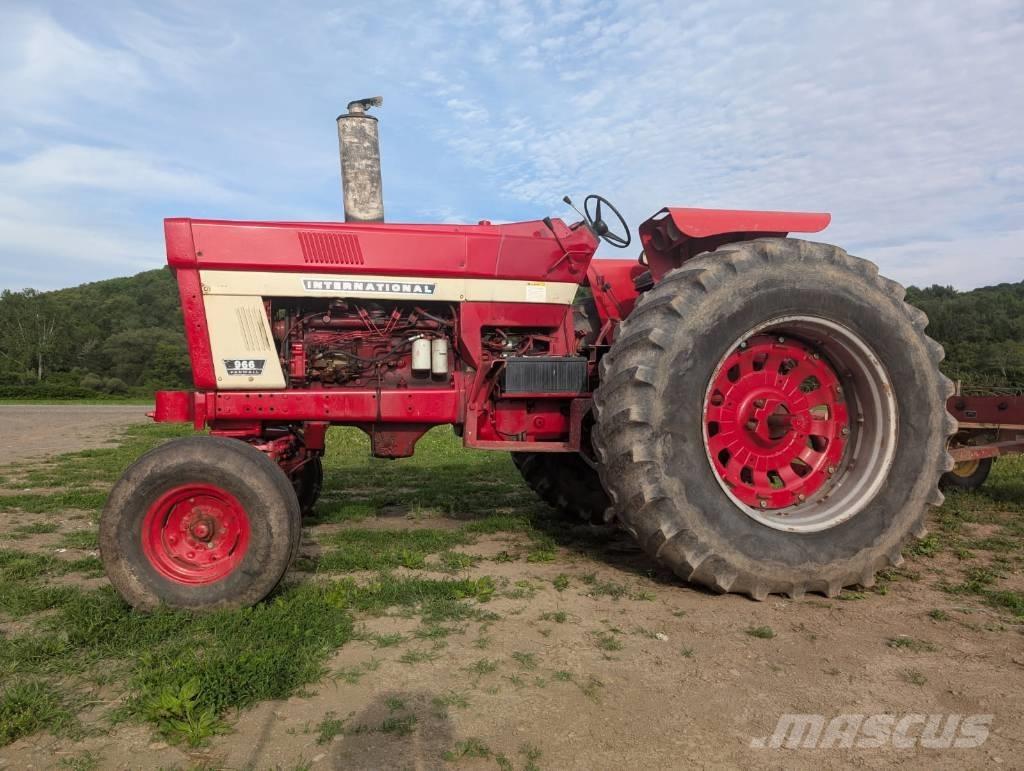 International 966 Traktori