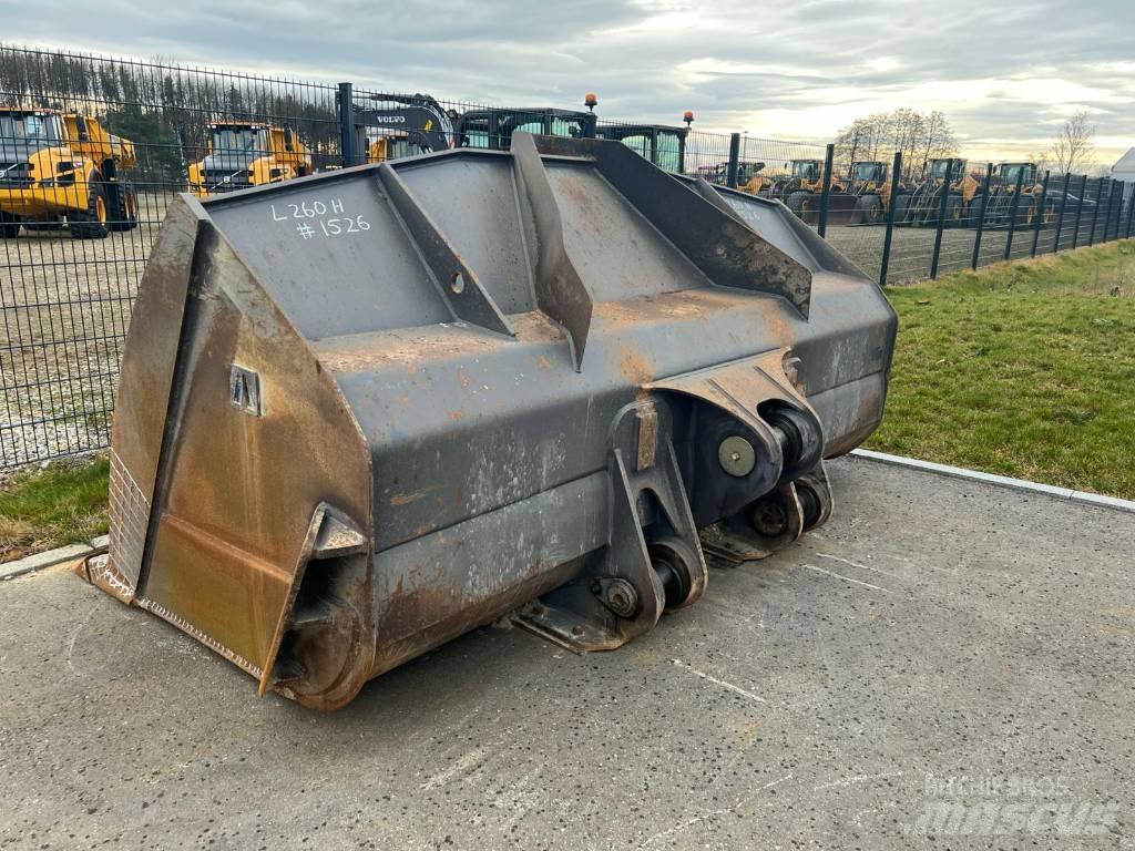 Volvo L 260 H Iekrāvēji uz riteņiem