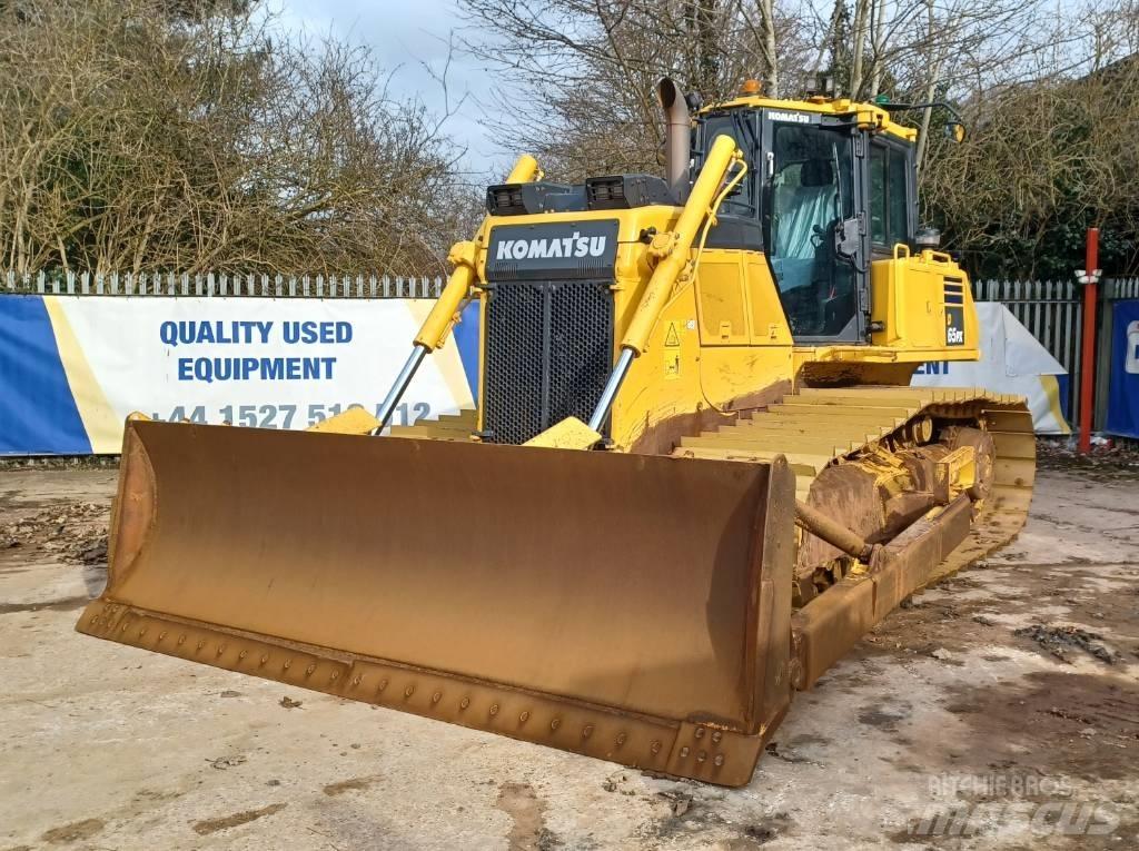 Komatsu D65PX-18 Kāpurķēžu buldozeri