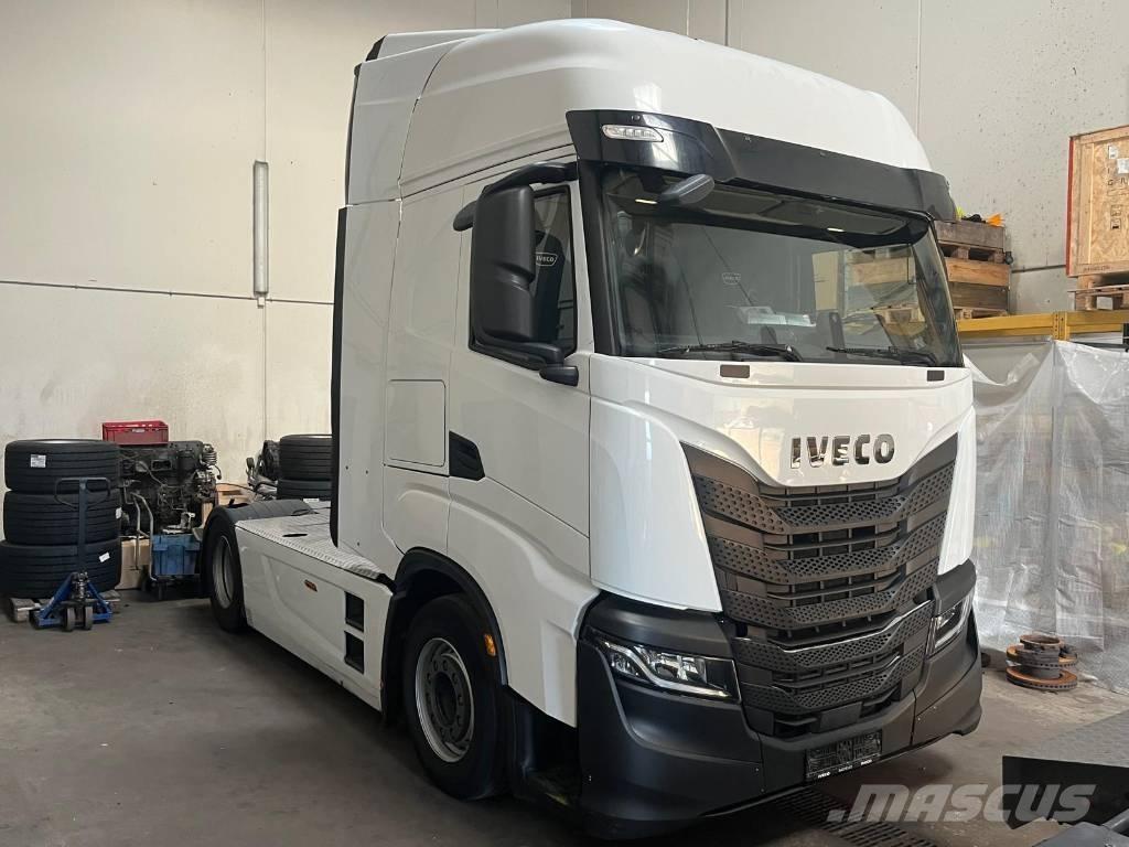 Iveco S-Way AS 440 Vilcēji