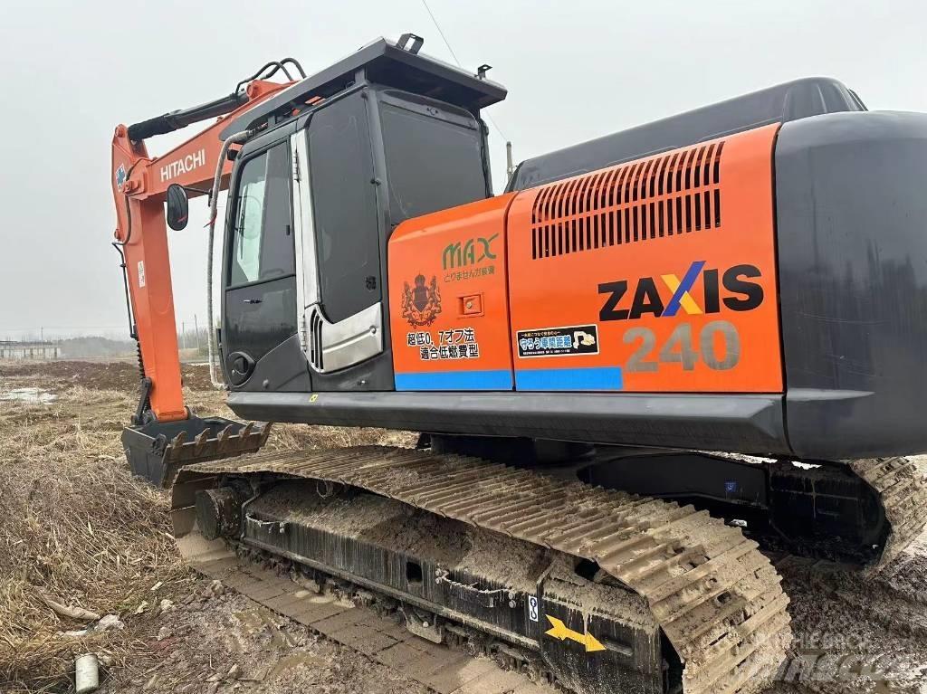 Hitachi ZX 240 Kāpurķēžu ekskavatori