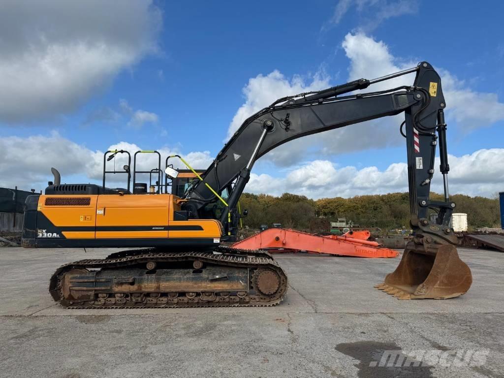 Hyundai HX 330 AL Kāpurķēžu ekskavatori