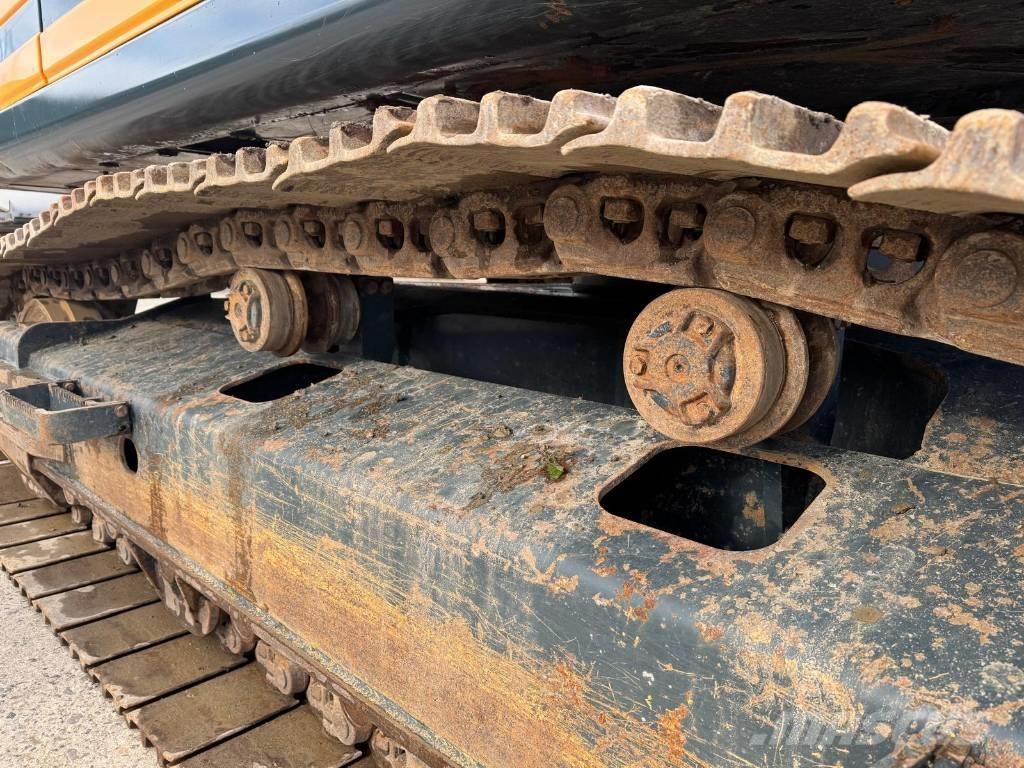 Hyundai HX 330 AL Kāpurķēžu ekskavatori