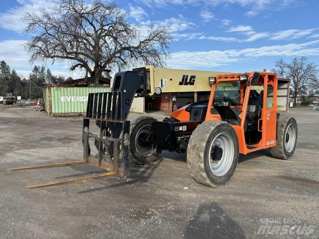 JLG G 6-42 A Teleskopiskie manipulatori