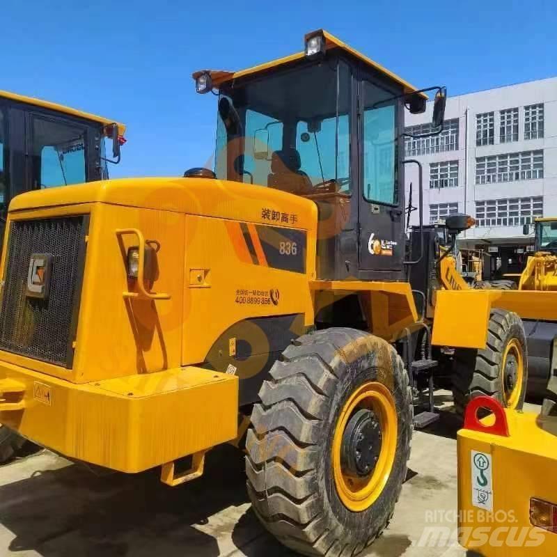 LiuGong 836 Iekrāvēji uz riteņiem