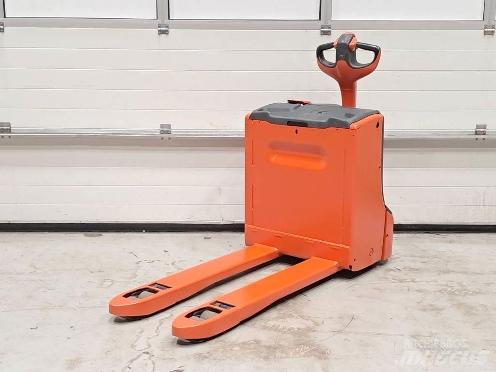Linde T16 Zemie palešu pacēlāji