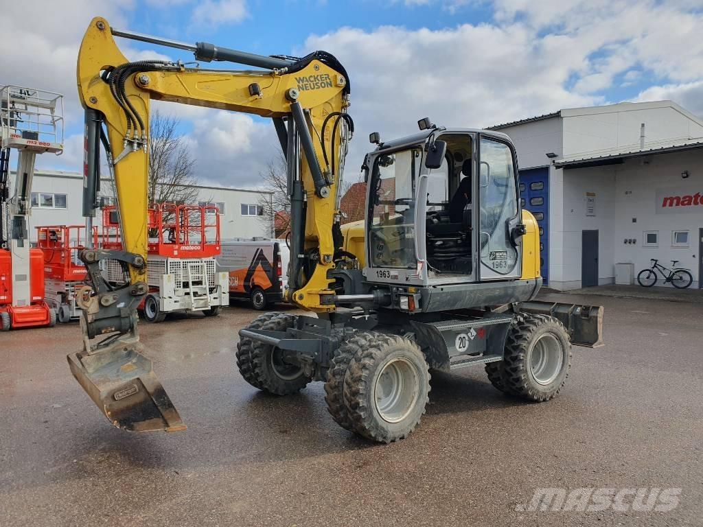 Wacker Neuson EW100 Ekskavatori uz riteņiem