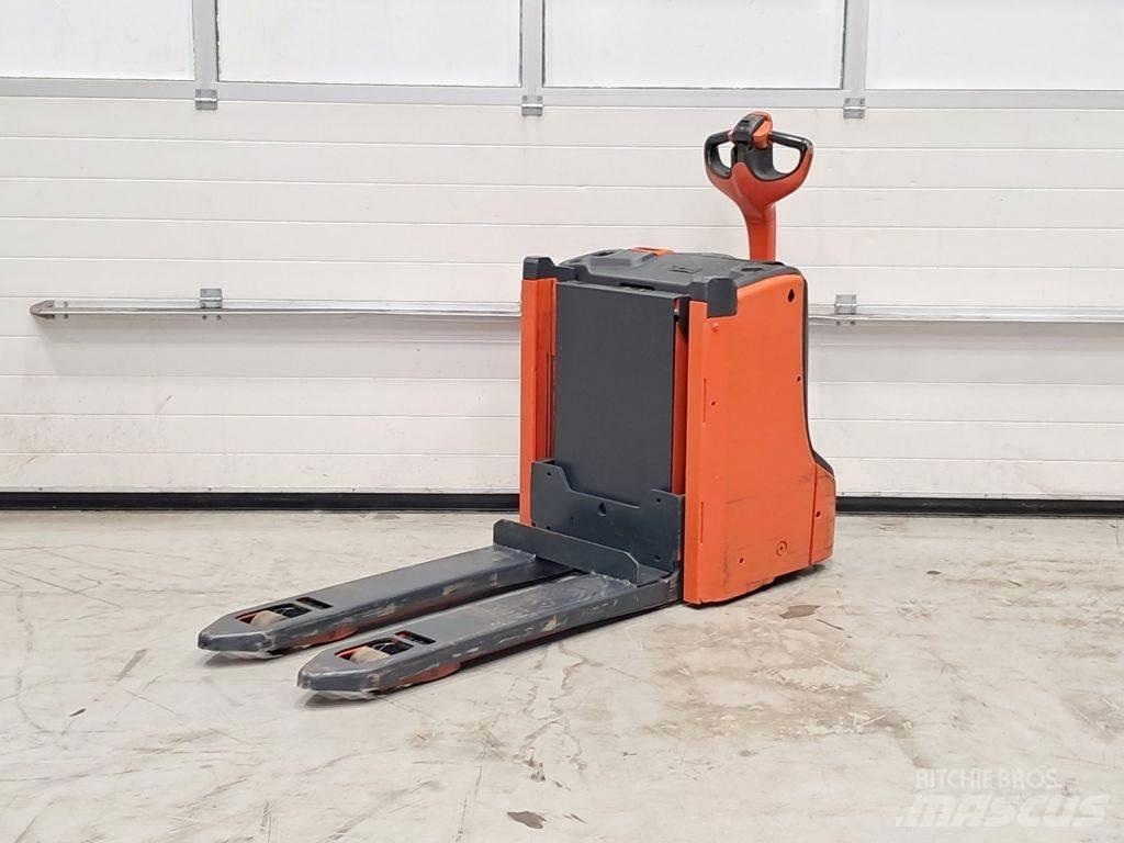 Linde T16L Zemie palešu pacēlāji