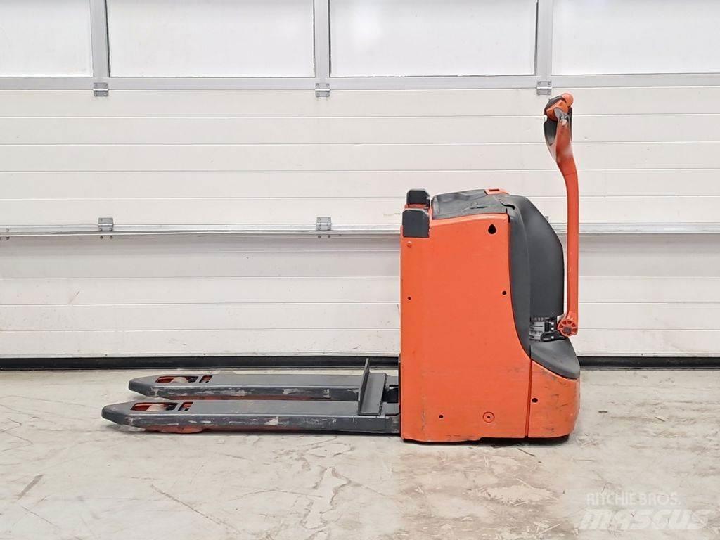 Linde T16L Zemie palešu pacēlāji