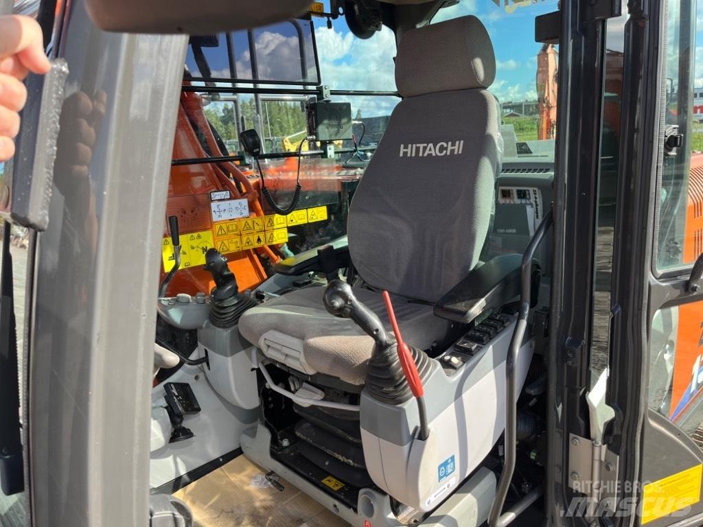 Hitachi ZX 130-6 Kāpurķēžu ekskavatori