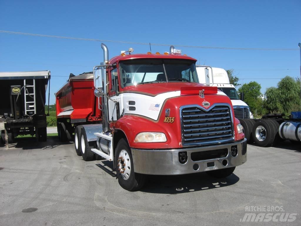 Mack CXN 613 Vilcēji
