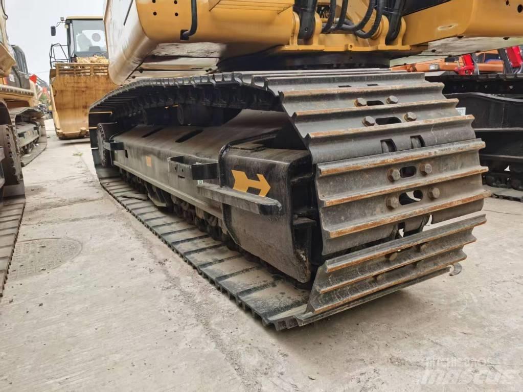 CAT 320 D L Kāpurķēžu ekskavatori
