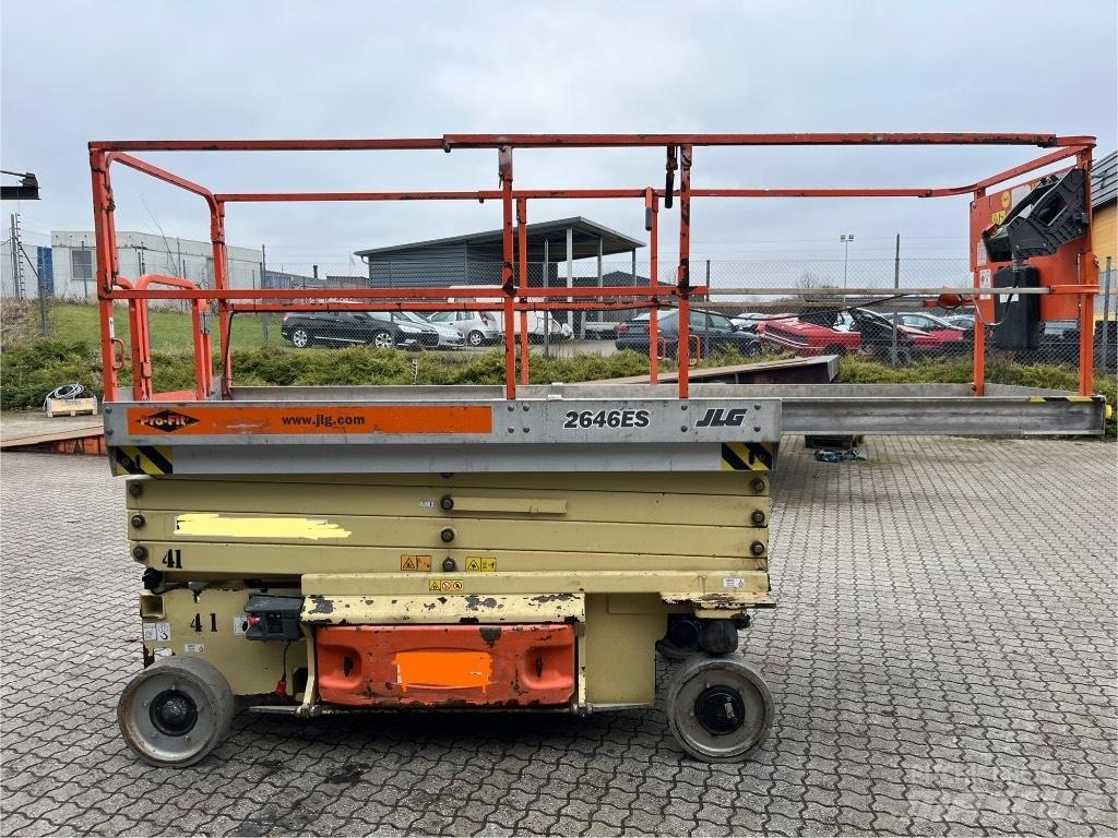 JLG 2646 ES Šķerveida pacēlāji