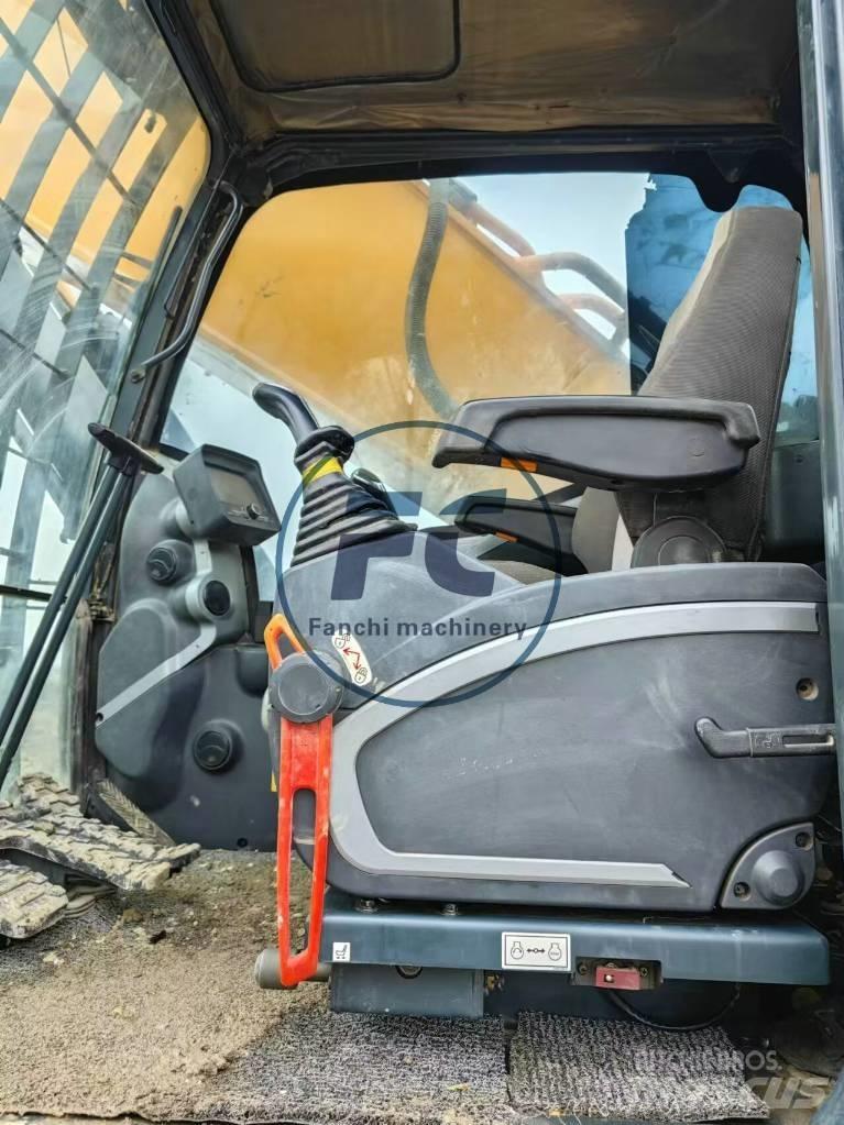 Hyundai 520L-9VS Kāpurķēžu ekskavatori