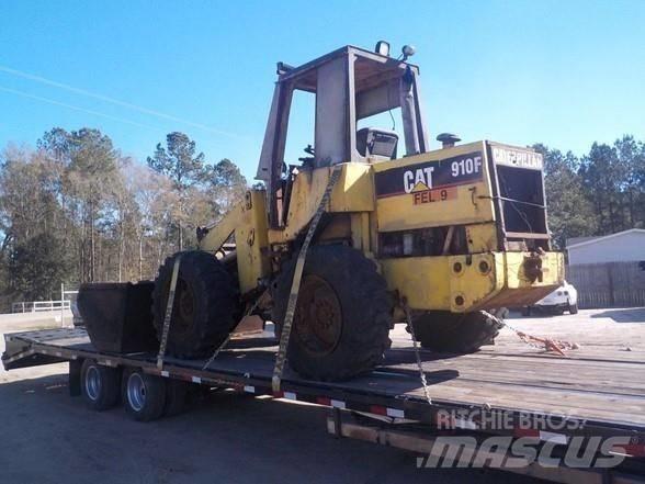 CAT 910 F Iekrāvēji uz riteņiem
