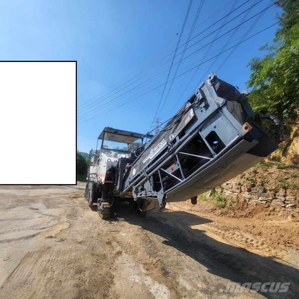 Wirtgen W 1900 Asfalta dzesēšanas iekārtas