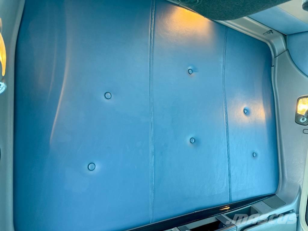 Kenworth W 900 Vilcēji