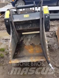 MB Crusher BF70.2 S4 Ekskavatori-iekrāvēji