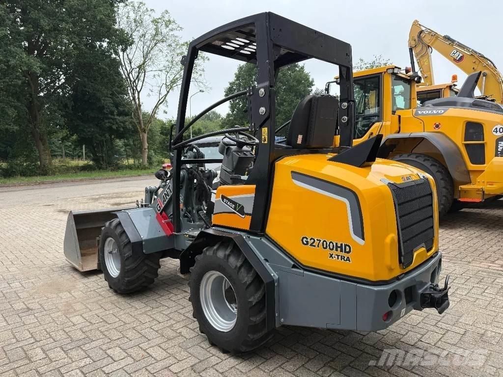 GiANT G2700 Iekrāvēji uz riteņiem