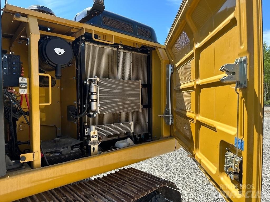 CAT 320 FL 2017 Kāpurķēžu ekskavatori