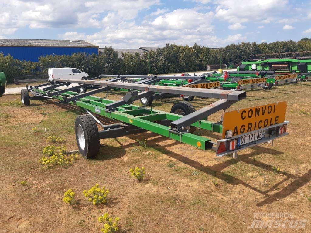 John Deere 640 D Ražas novākšanas galvas