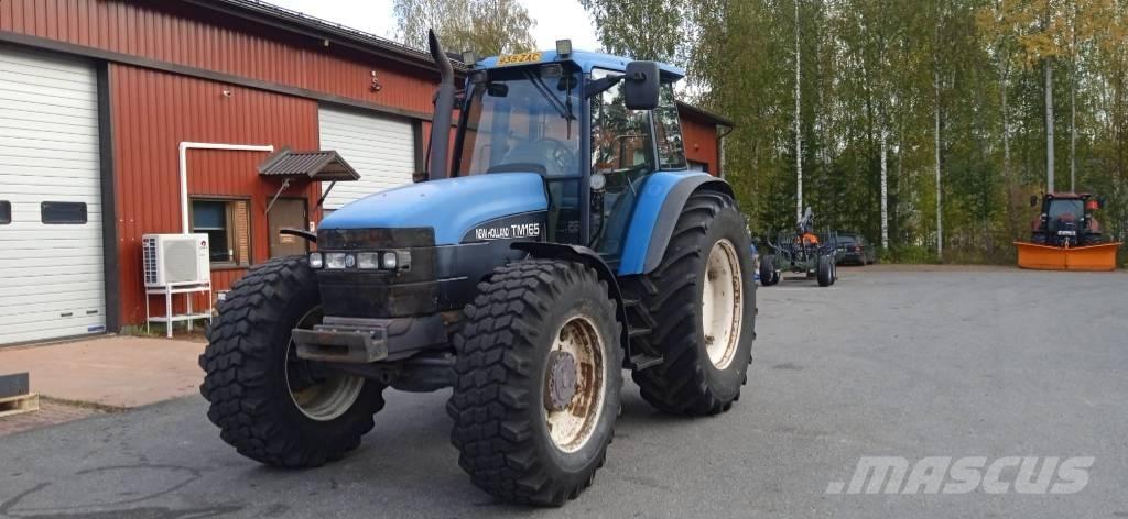 New Holland TM 165 Traktori