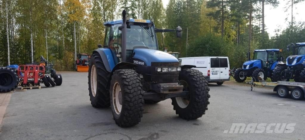 New Holland TM 165 Traktori