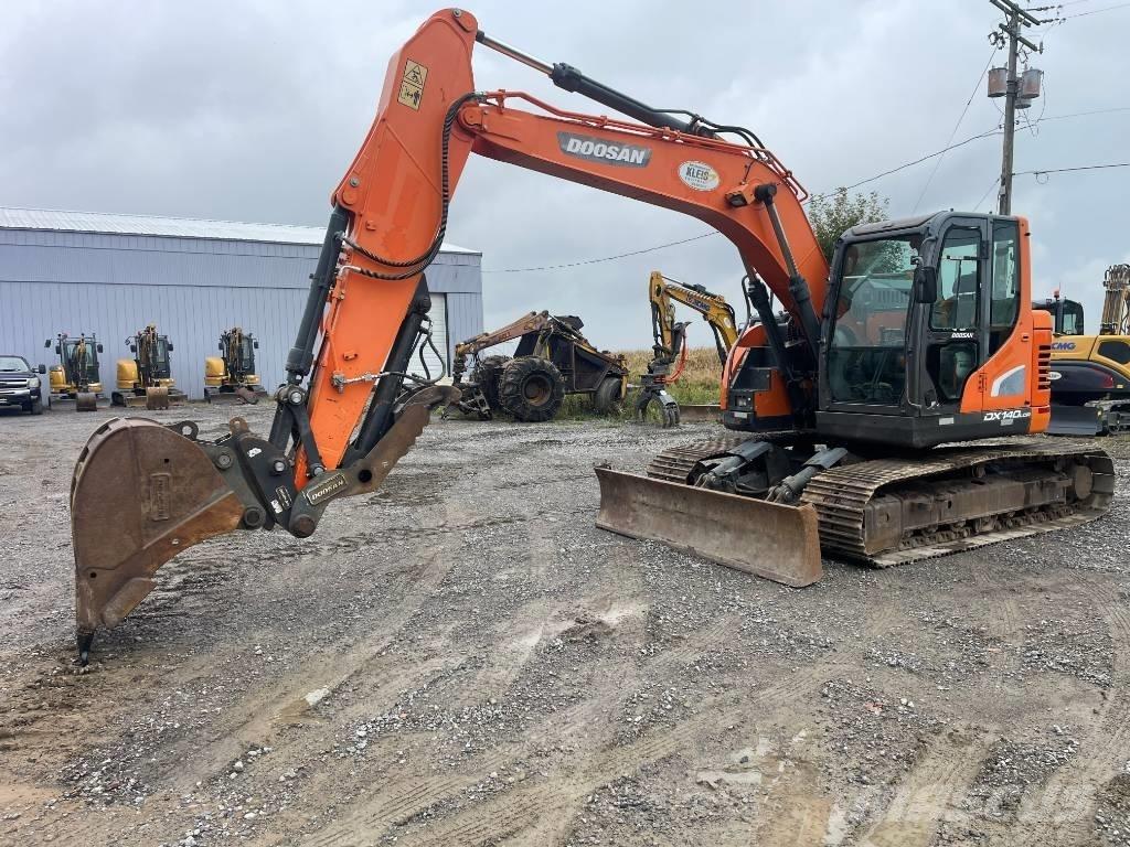 Doosan DX 140 LCR Kāpurķēžu ekskavatori