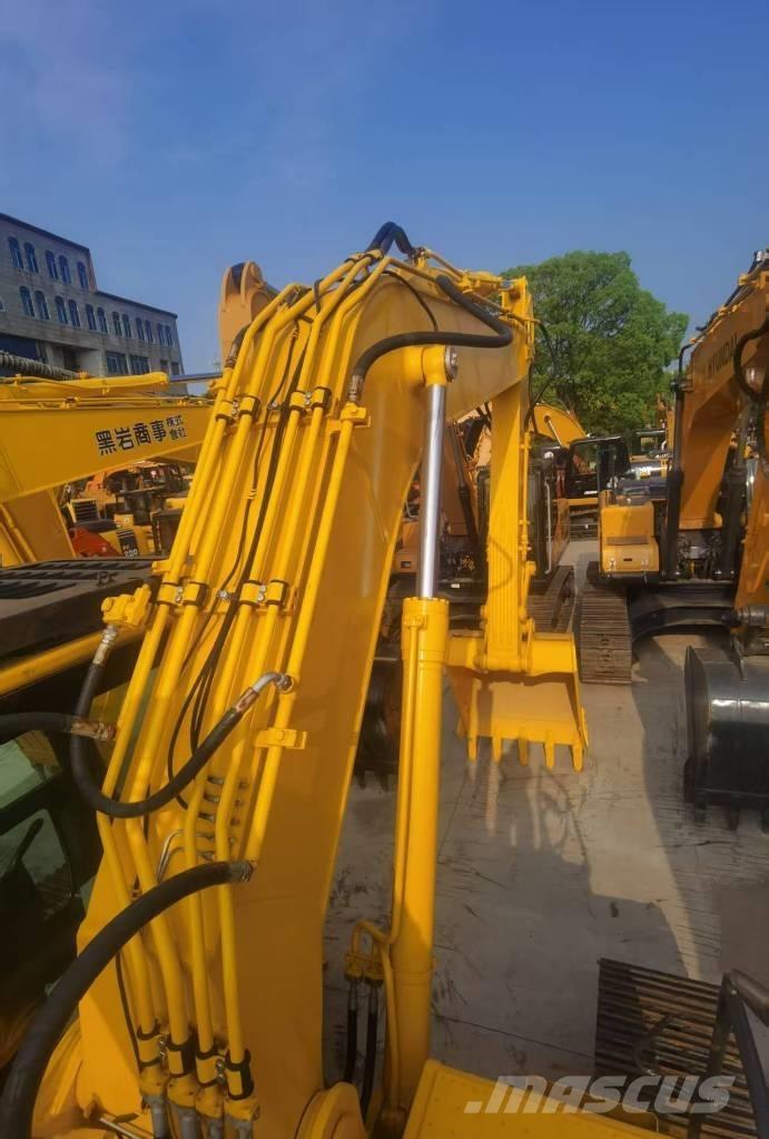 Komatsu PC 220-8 Kāpurķēžu ekskavatori
