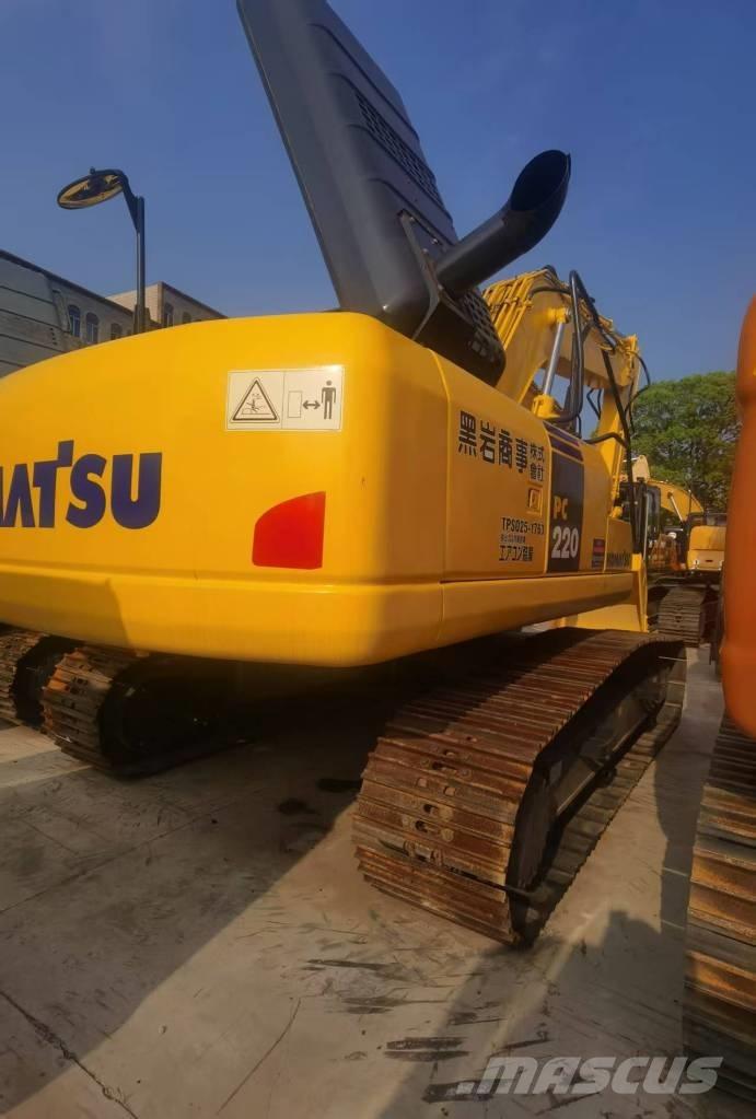 Komatsu PC 220-8 Kāpurķēžu ekskavatori