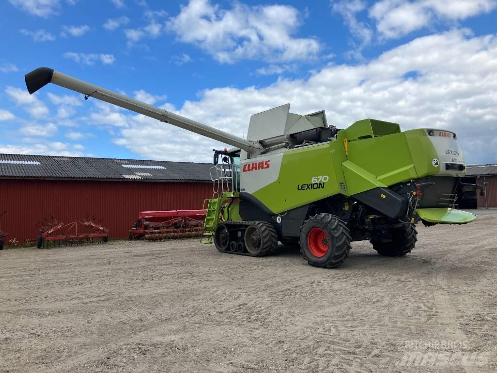 CLAAS LEXION 670 TT Ražas novākšanas kombaini