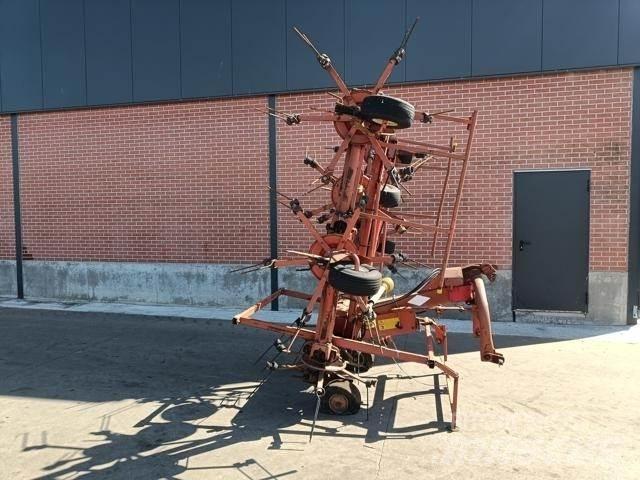 Kuhn GF8501 MH Grābekļi un siena ārdītāji