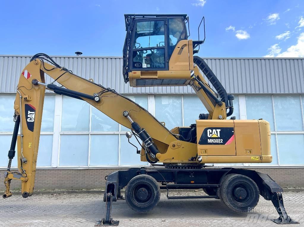 CAT MH 3022    2015    CE Industriālie iekrāvēji