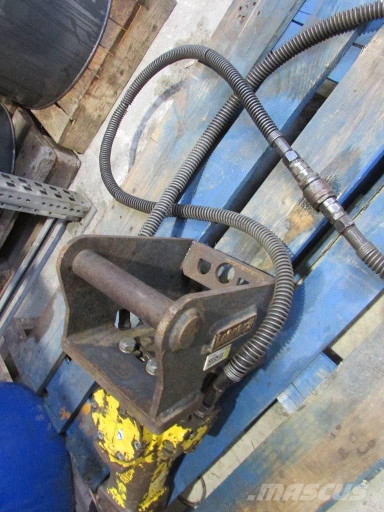 Atlas Copco SB 52 Āmuri/Drupinātāji